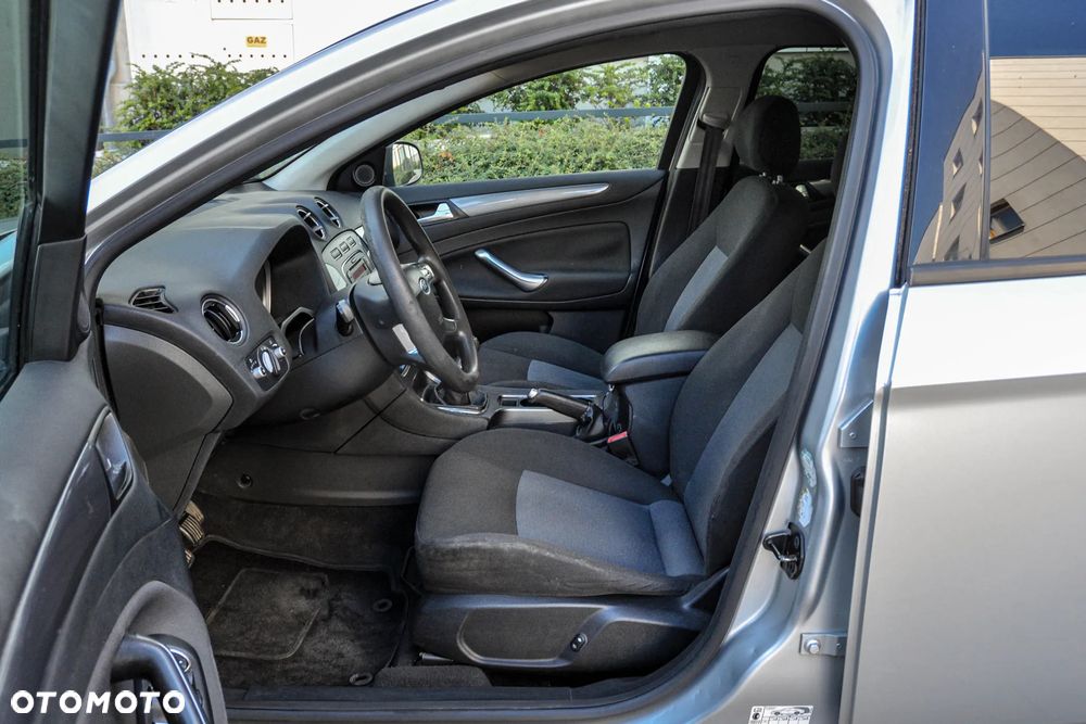Ford Mondeo SW 2.0 TDCi Trend - 7