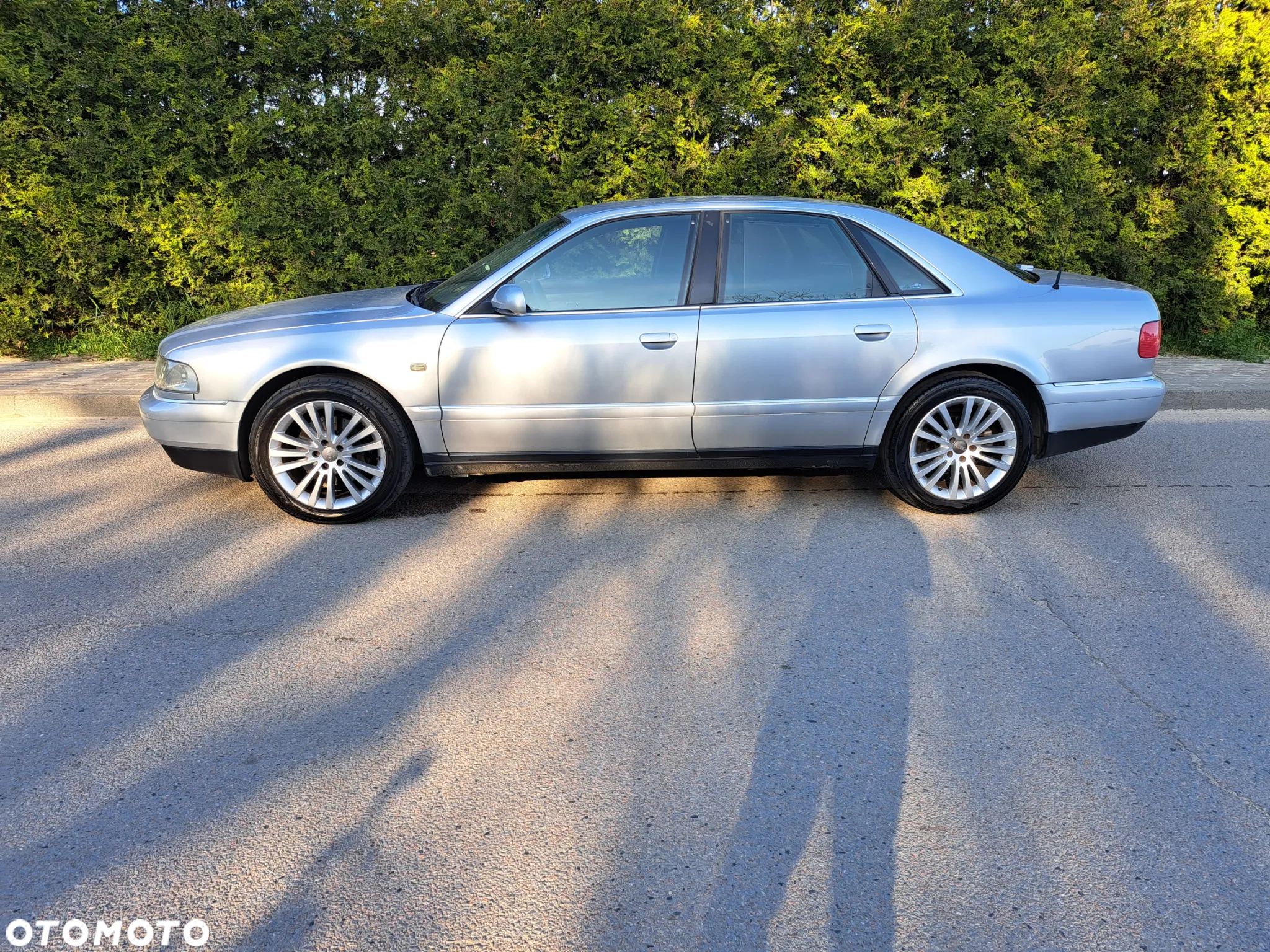 Audi A8 3.7 Quattro - 3