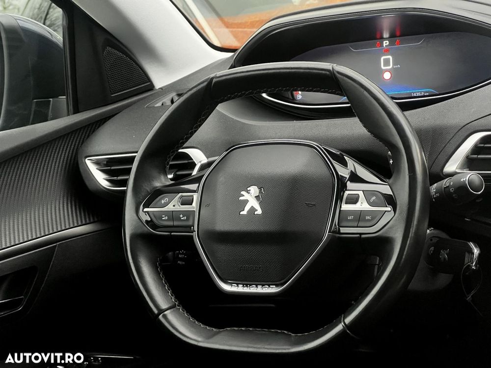 Peugeot 5008 - 10