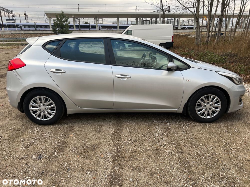 Kia Ceed 1.6 CRDi Smart - 6
