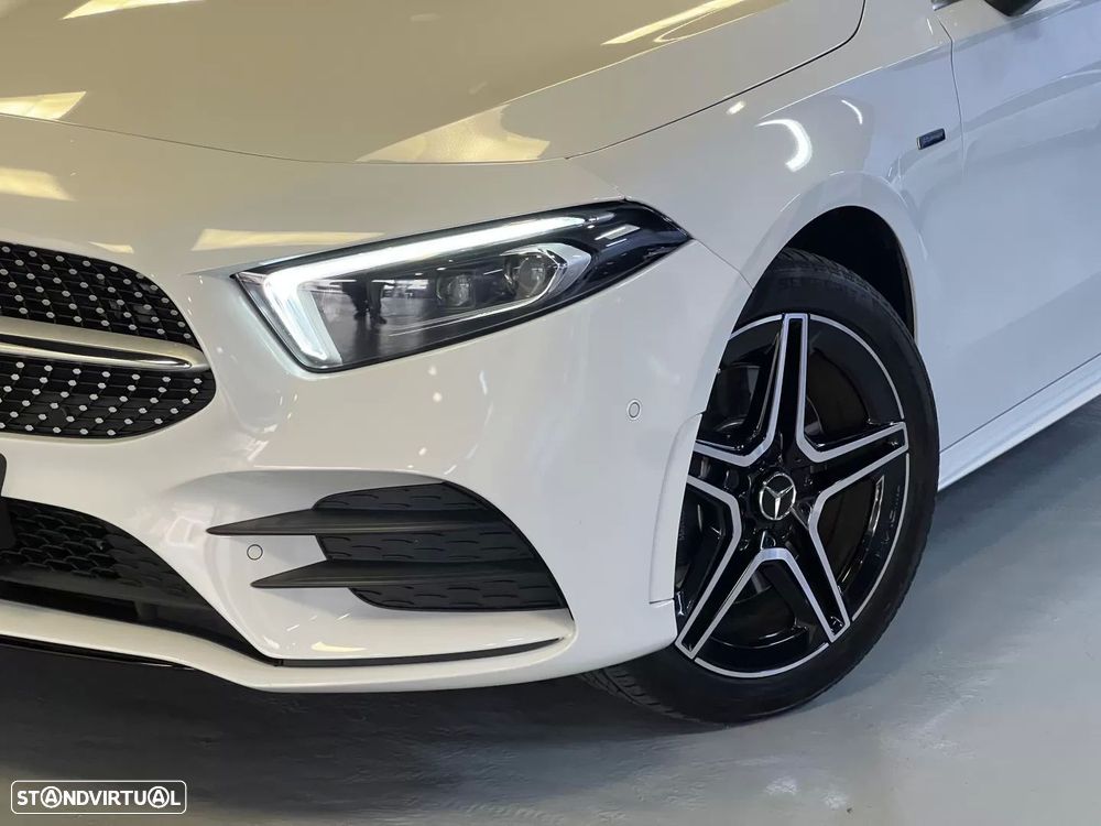 Mercedes-Benz A 250 e 8G-DCT AMG Line - 43