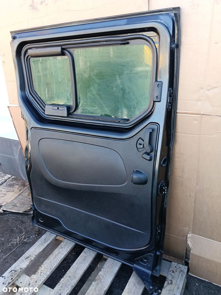 Drzwi boczne przesuwne kompletne lewe Fiat Talento czarne 347 - 6