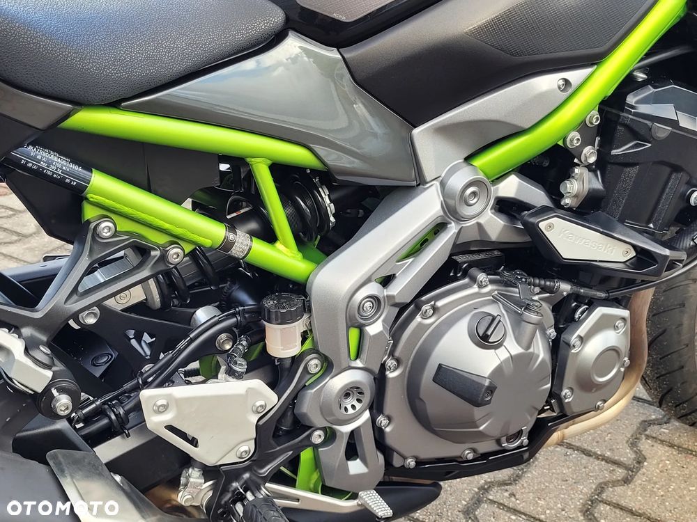 Kawasaki Z 900 - 21