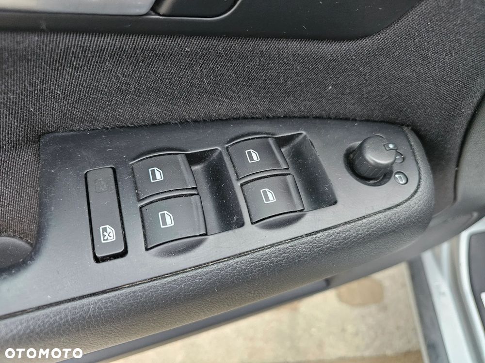 Audi A4 Limousine 2.0 TDI DPF - 15