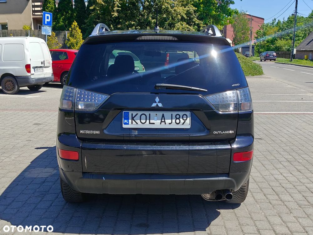 Mitsubishi Outlander 2.0 DI-D 4WD Intense - 9