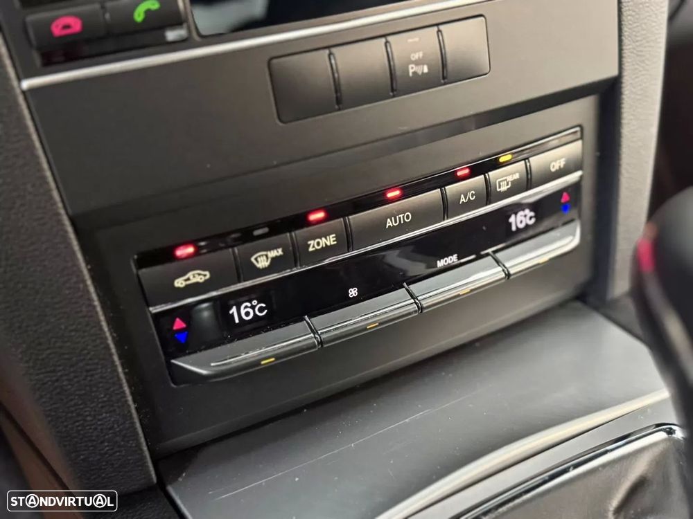 Mercedes-Benz E 220 CDi BlueEfficiency - 37