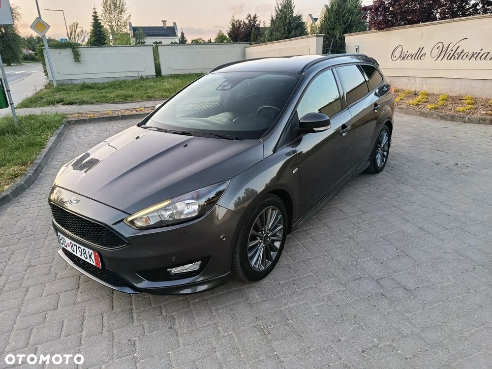 Ford Focus 1.5 EcoBoost STart-Stopp-System ST-LINE - 2