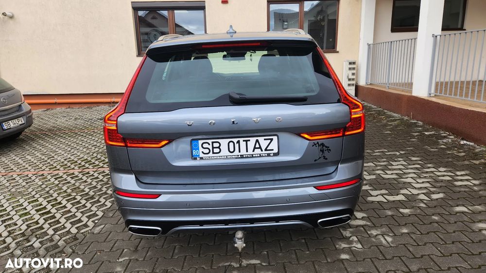 Volvo XC 60 D4 AWD R-Design - 3