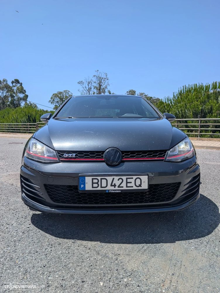 VW Golf GTI BlueMotion - 4