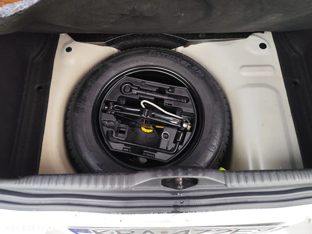 Citroën C3 1.2 PureTech Exclusive - 28
