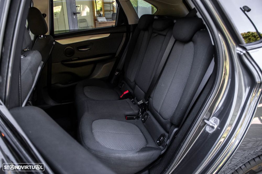 BMW 216 Active Tourer d Advantage - 29