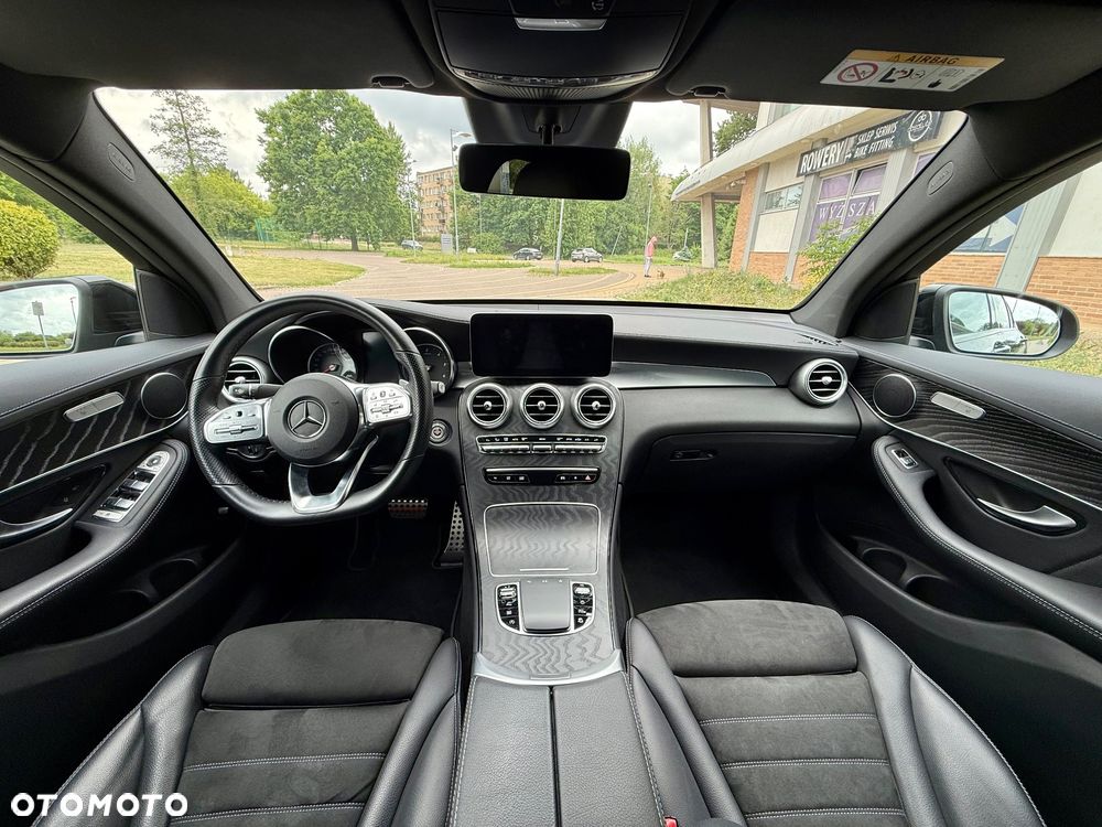 Mercedes-Benz GLC - 21