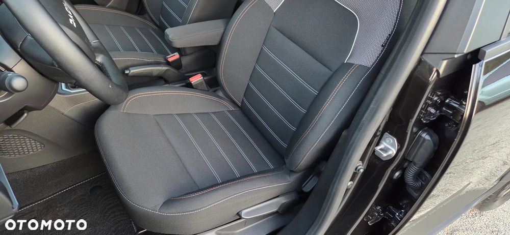 Dacia Sandero Stepway TCe 90 Expression + - 32