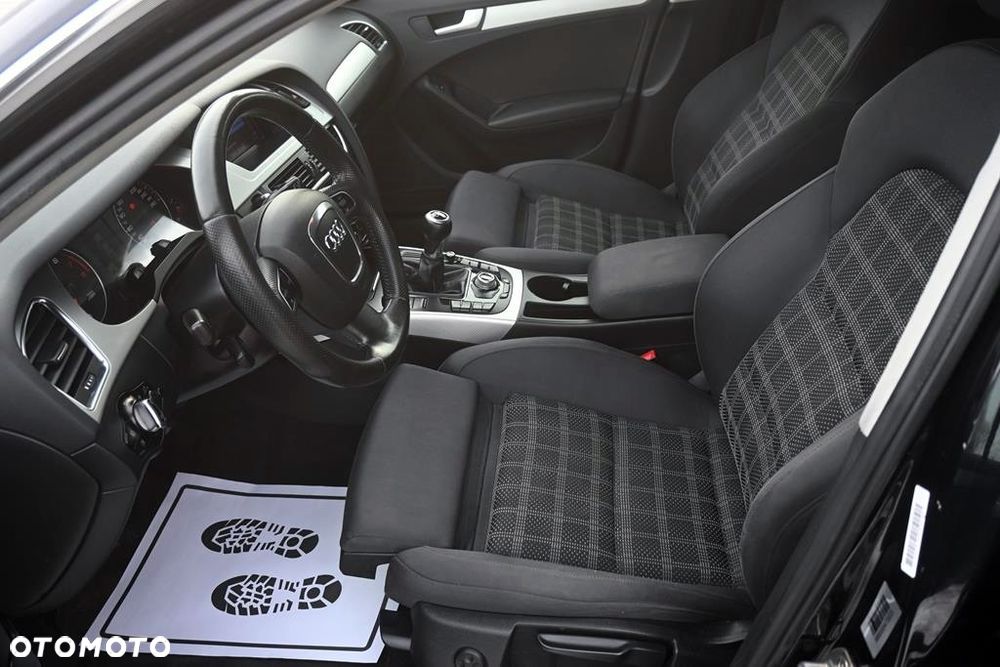 Audi A4 Avant - 31