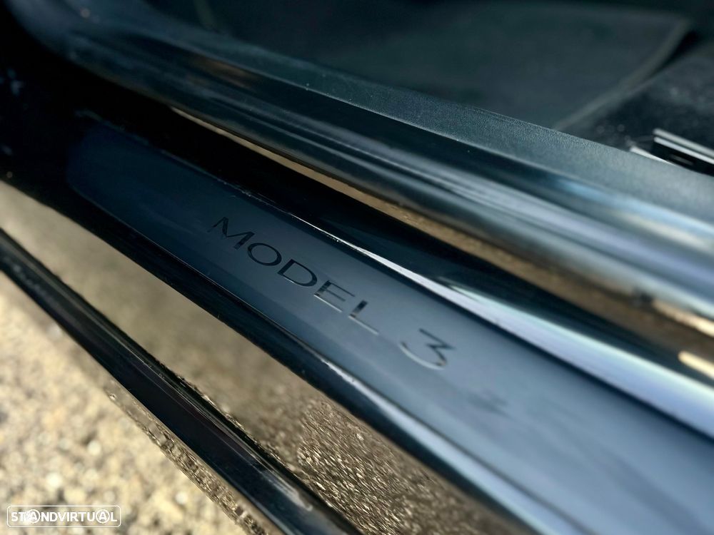 Tesla Model 3 Long-Range Dual Motor AWD - 13