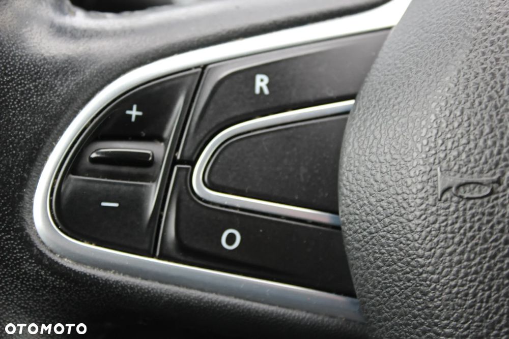 Renault Scenic BLUE dCi 120 LIMITED - 16