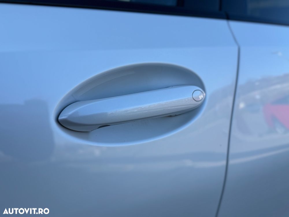 BMW Seria 3 320d Aut. Edition M Sport Shadow - 35