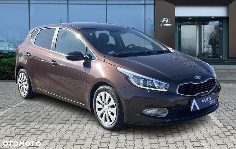 Kia Ceed 1.6 GDI L DCT - 8