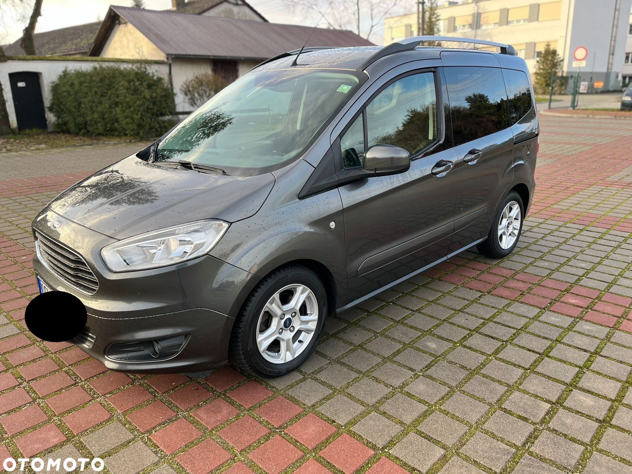 Ford Tourneo Courier 1.0 EcoBoost Ambiente - 1
