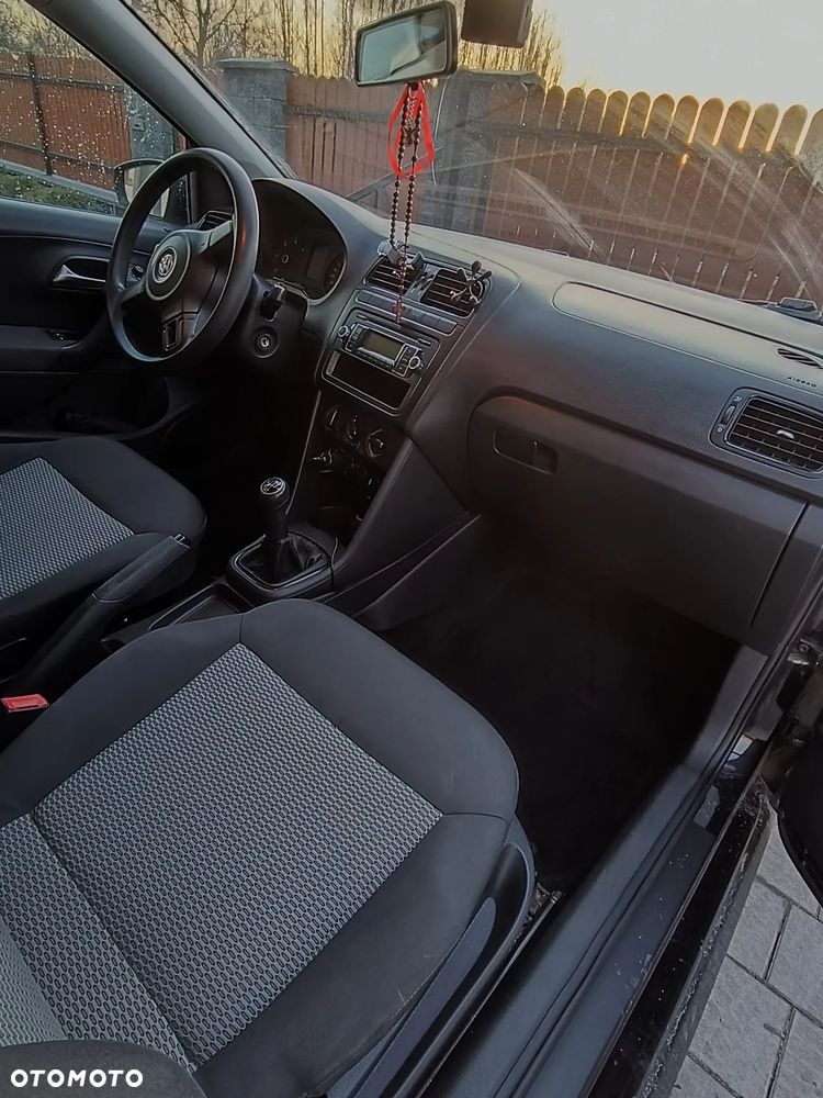 Volkswagen Polo - 12