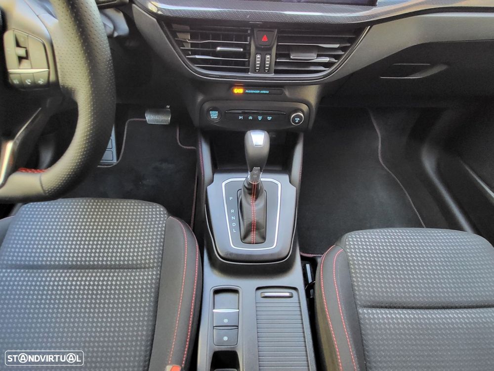 Ford Focus SW 1.0 EcoBoost MHEV ST-Line X Aut. - 11