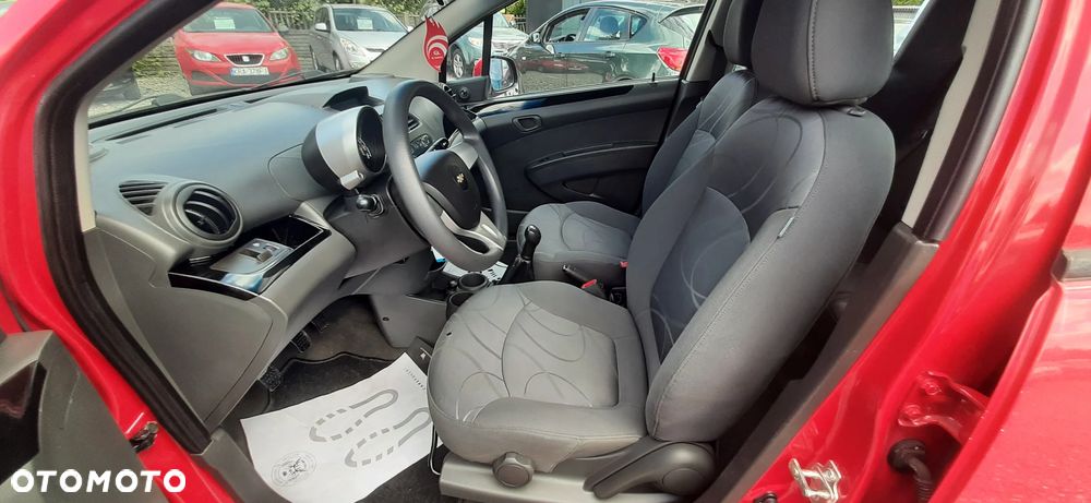 Chevrolet Spark - 33