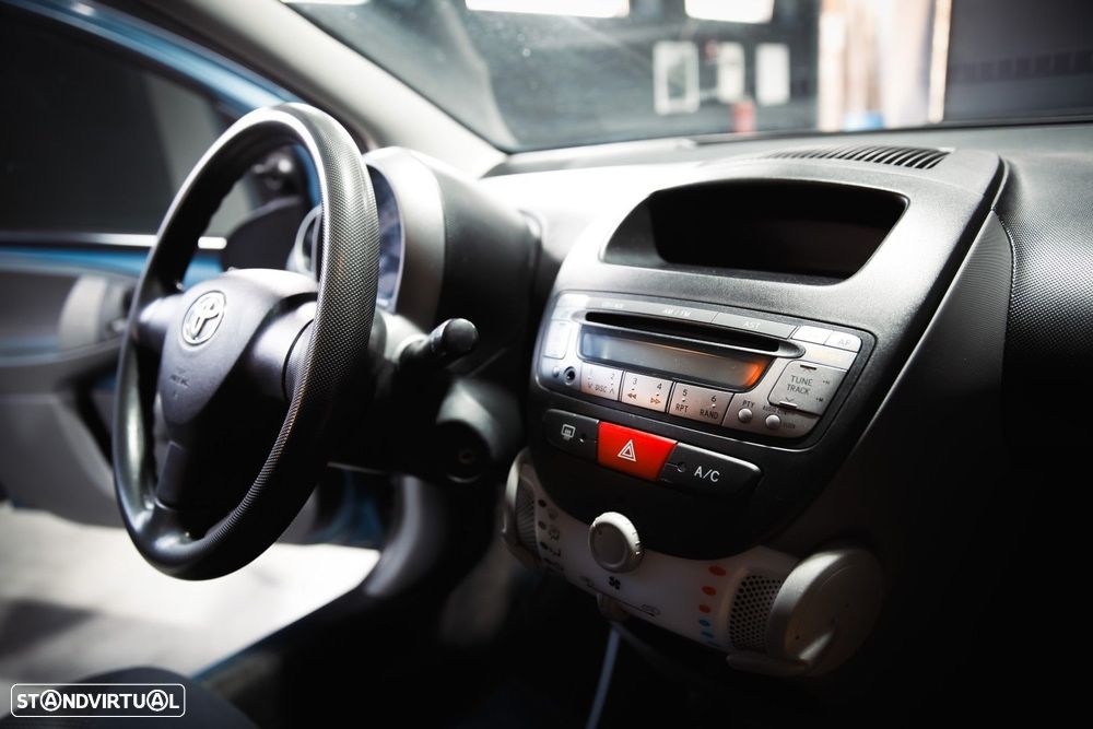 Toyota Aygo 1.0 - 12