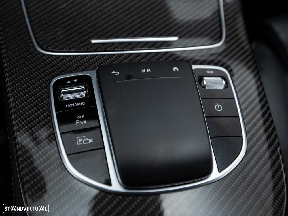 Mercedes-Benz E 300 de 4Matic 9G-TRONIC AMG Line — fotografia 26
