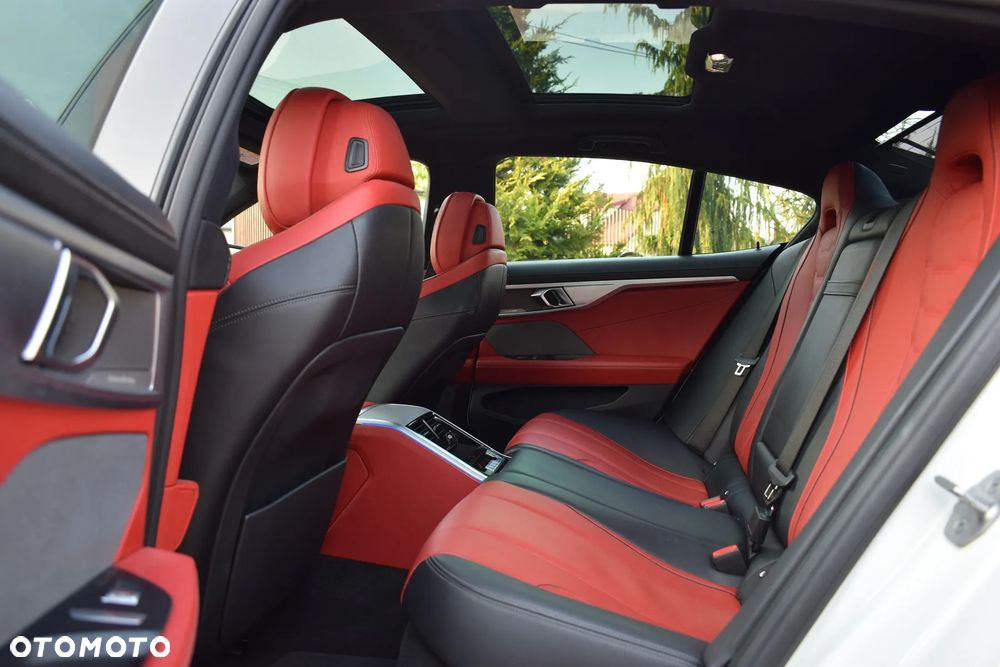 BMW Seria 8 840i xDrive - 9