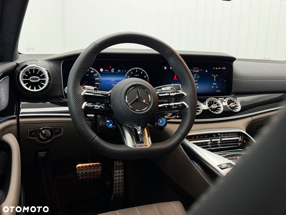 Mercedes-Benz AMG GT 43 4-Matic+ - 23