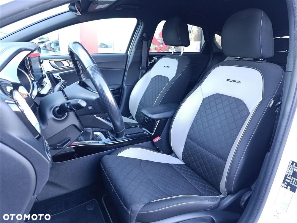 Kia ProCeed 1.6 CRDi GT Line - 11