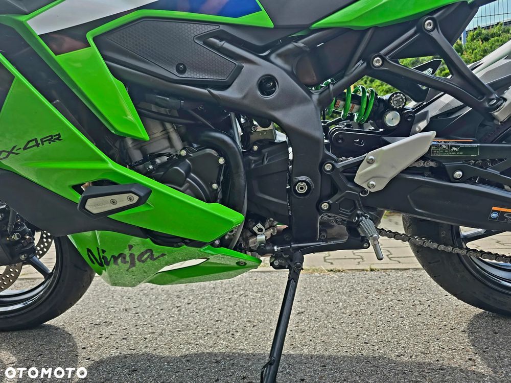 Kawasaki ZX - 16