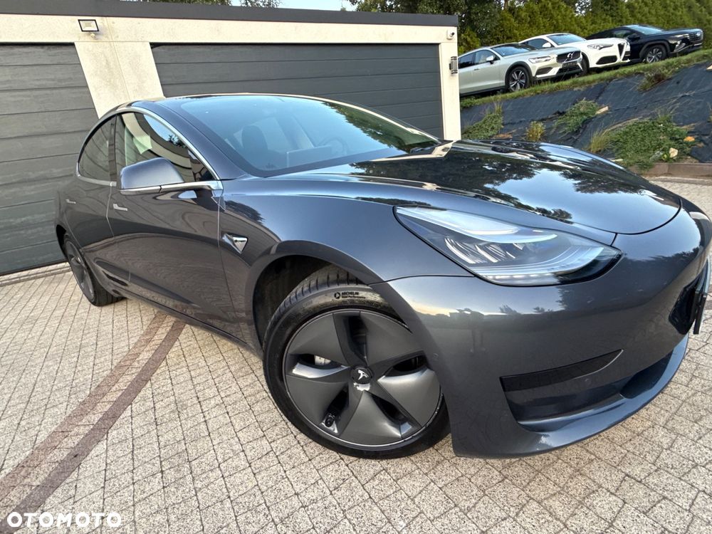 Tesla Model 3 - 7
