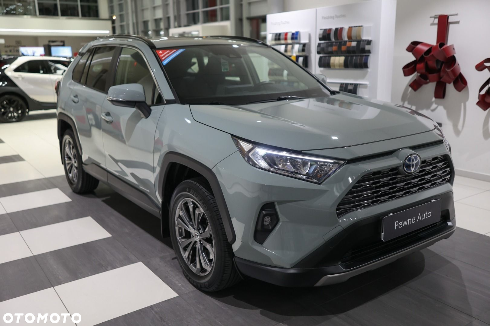 Toyota RAV4 - 4