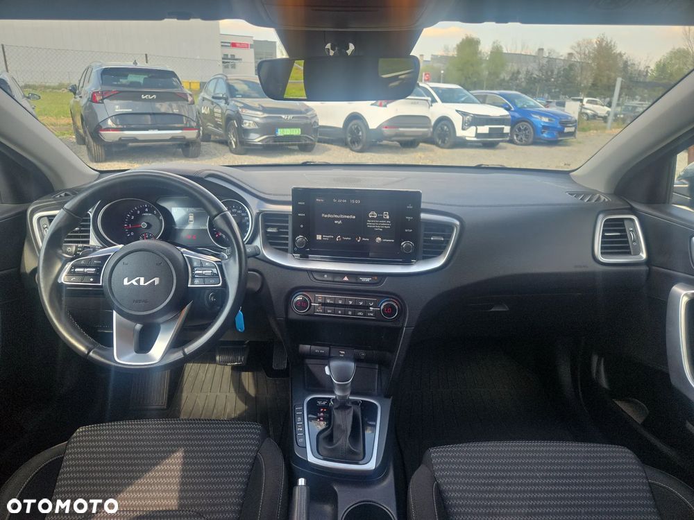 Kia Ceed - 9