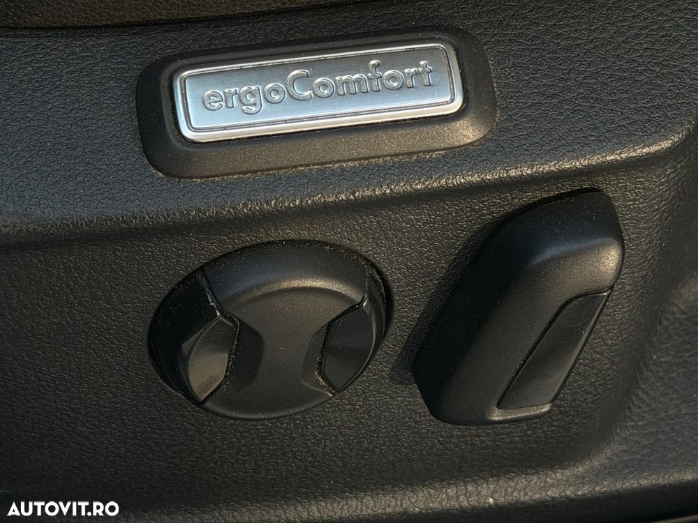 Volkswagen Passat 2.0 TDI SCR DSG Highline - 21