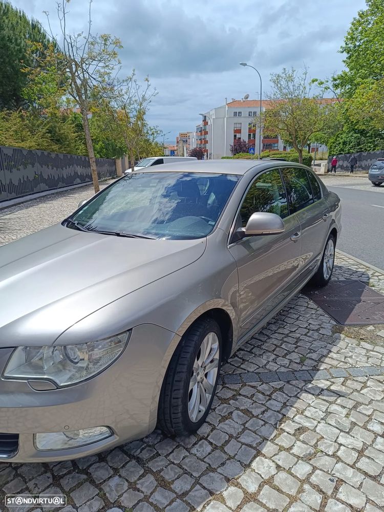 Skoda Superb 1.9 TDI Elegance - 4