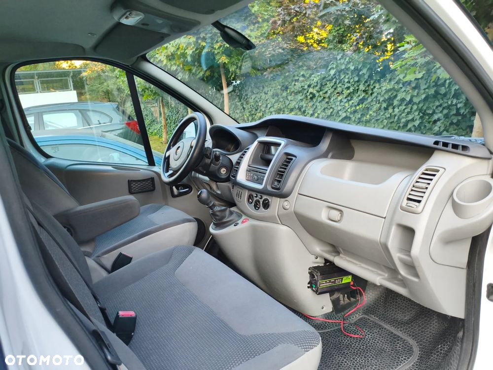 Opel VIVARO - 11
