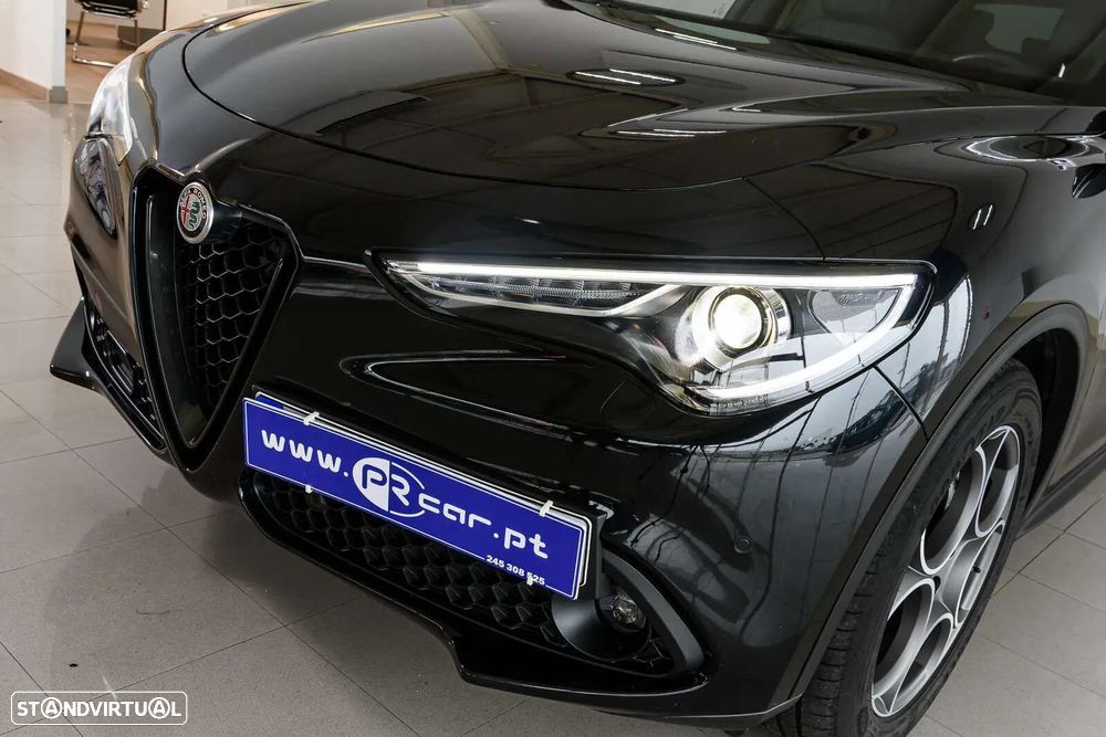 Alfa Romeo Stelvio - 35