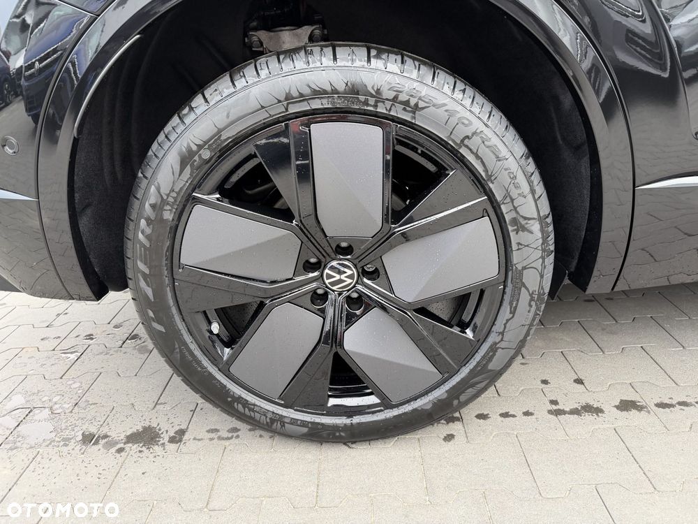 Volkswagen Touareg - 12