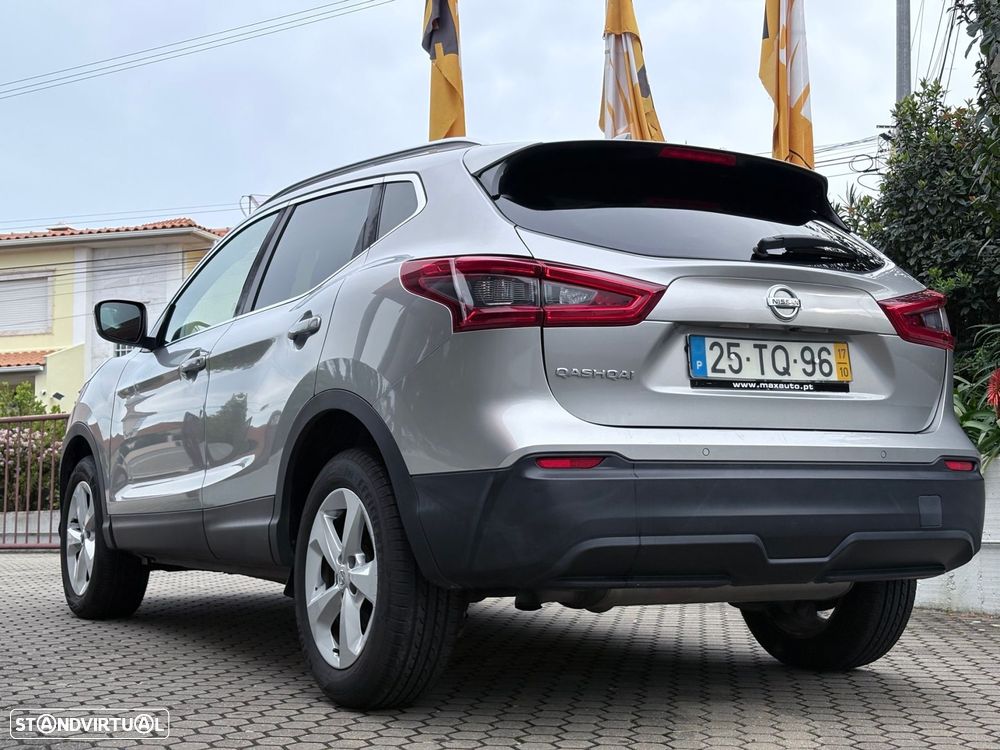 Nissan Qashqai 1.5 dCi N-Connecta Business - 24