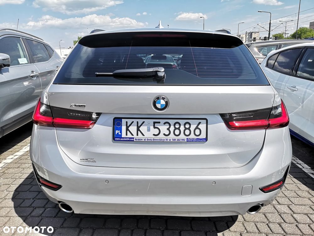 BMW Seria 3 320d xDrive - 5