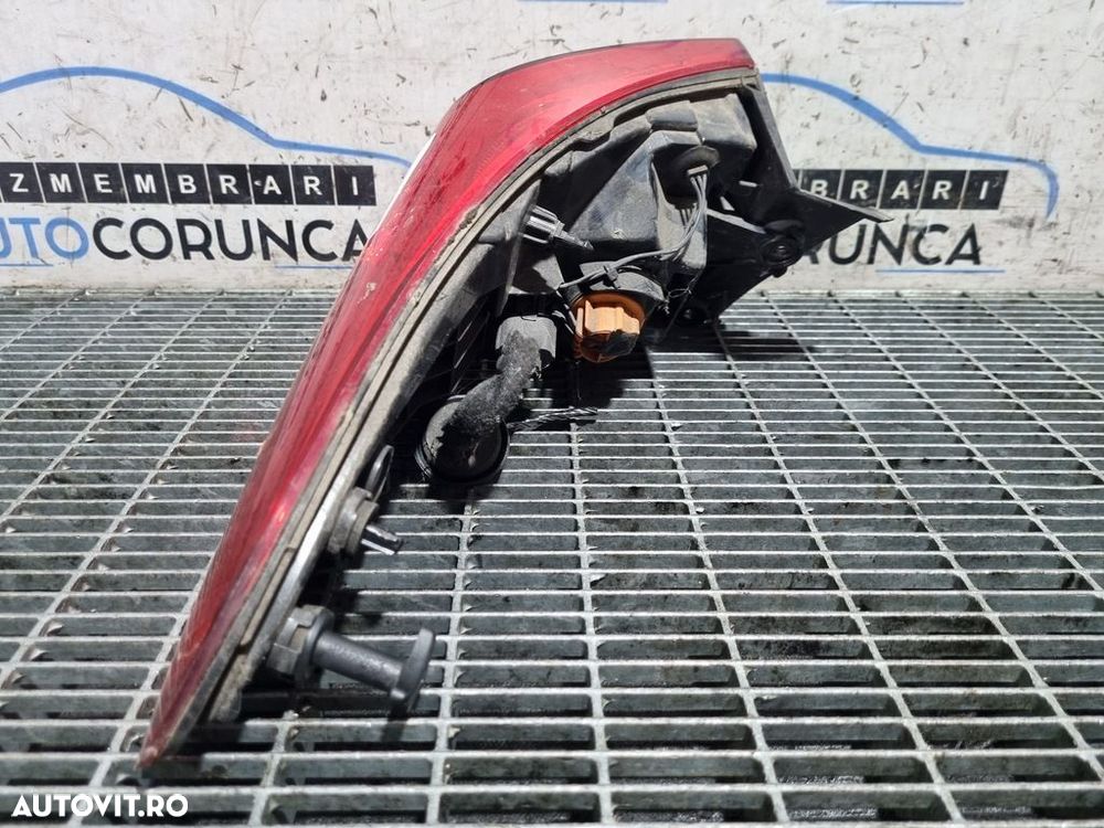 Stop Dreapta Renault Kadjar 2015 - 2018 SUV 4 Usi (1317) Cu led Fisurat - 4