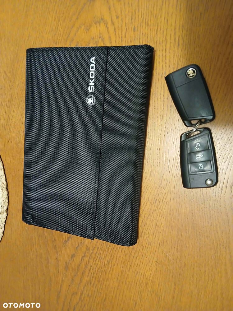 Skoda Octavia 2.0 TDI DSG L&K - 16