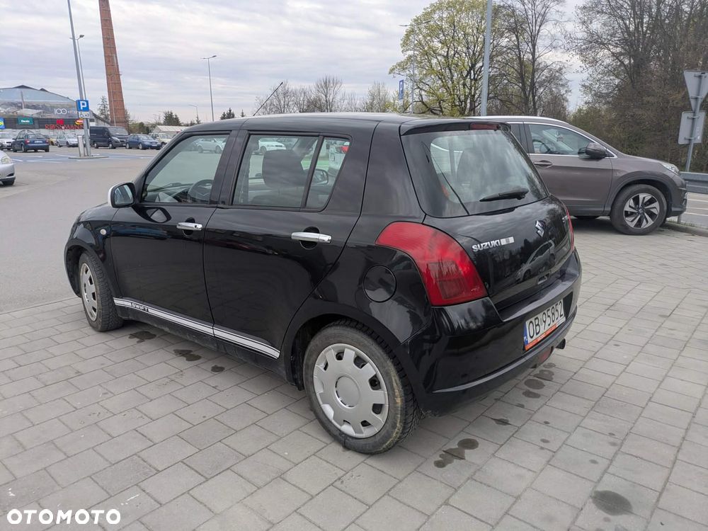 Suzuki Swift 1.3 DDiS 16v GL Airco - 8