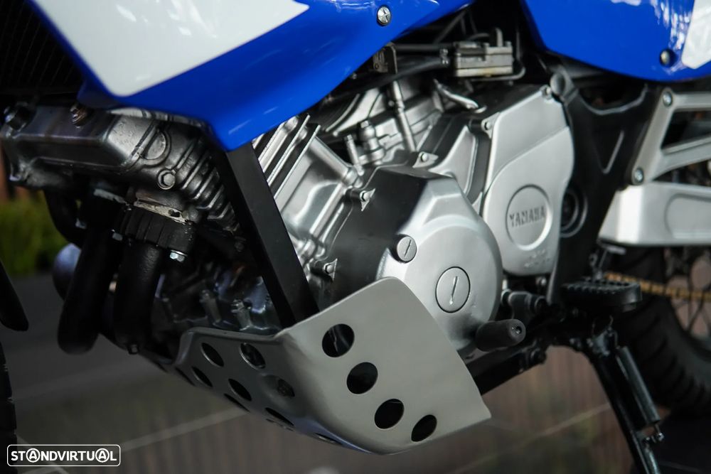 Yamaha XT750Z Super Tenere - 23