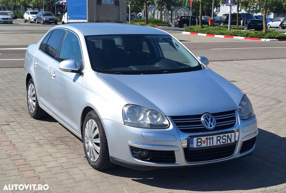 Volkswagen Jetta 1.9 TDI Comfortline - 2