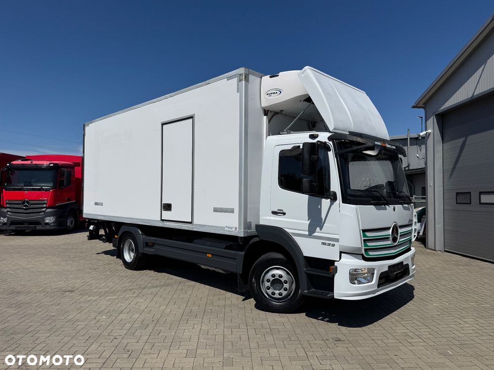 Mercedes-Benz ATEGO 1523 CHŁODNIA 6.35m Winda Z Niemiec - 16