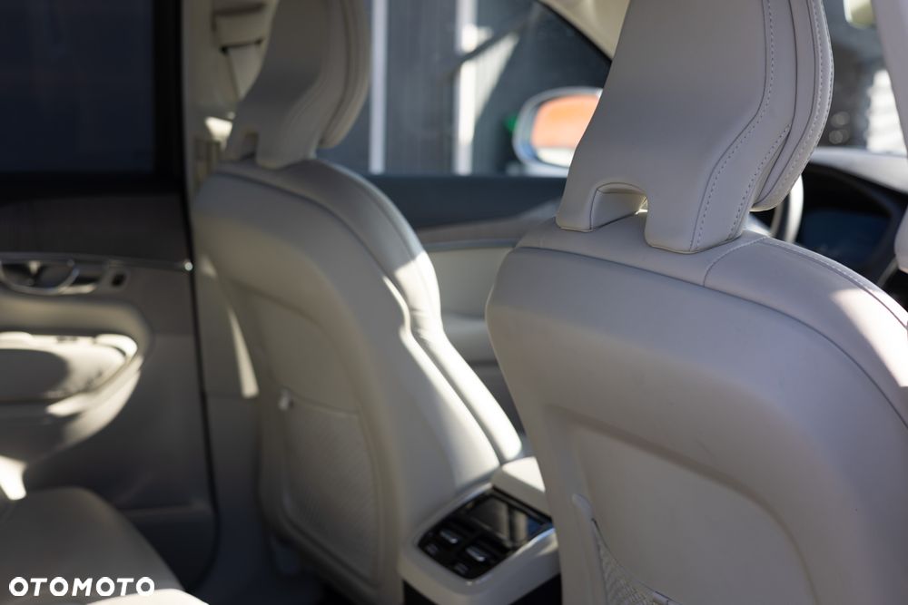 Volvo XC 90 B5 B AWD Ultra Bright - 22