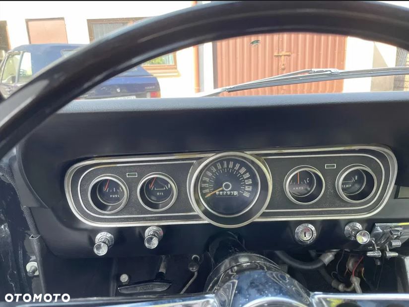 Ford Mustang - 2